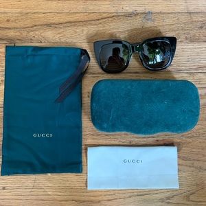 Gucci Sunglasses w/ case